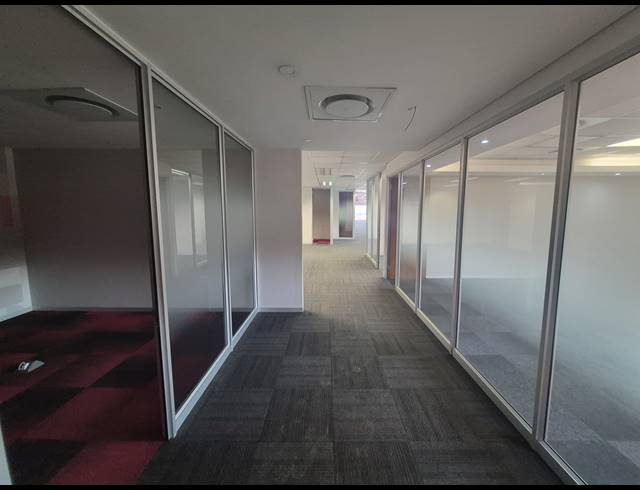 906M² OFFICE TO LET IN WOODMEAD